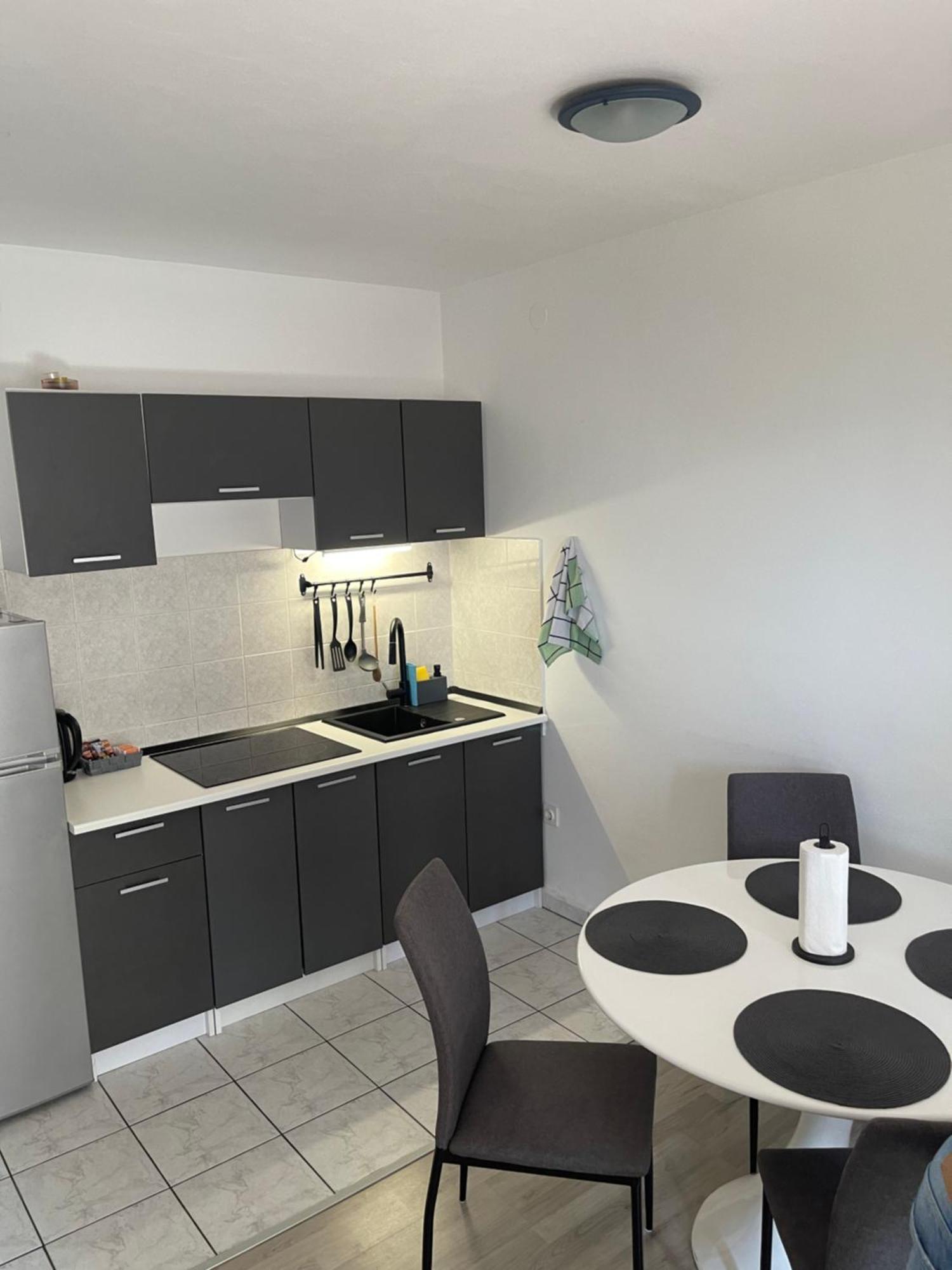 Apartman Hrusta Crikvenica Extérieur photo